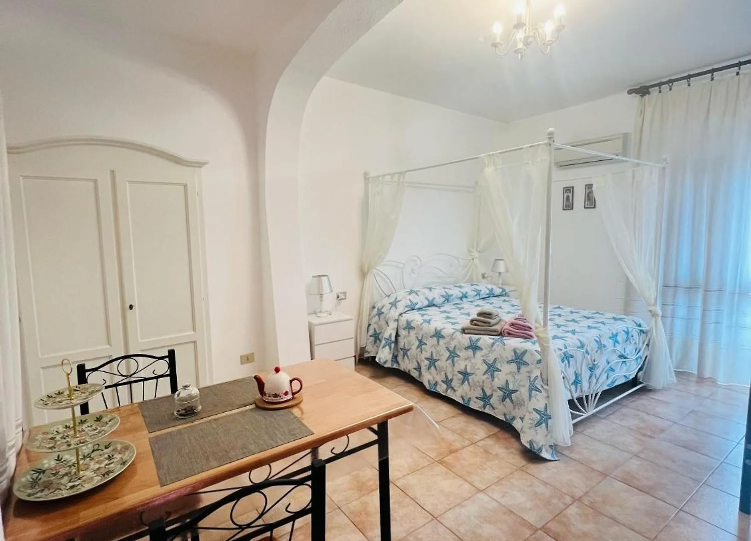 Bed&Breakfast Le petunie Bari Sardo 0*,  Italien